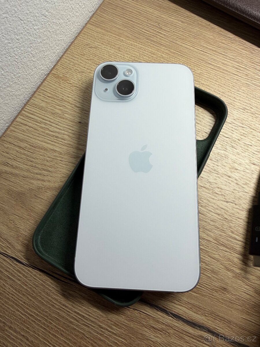 Prodám iPhone 15 plus 128gb - 4