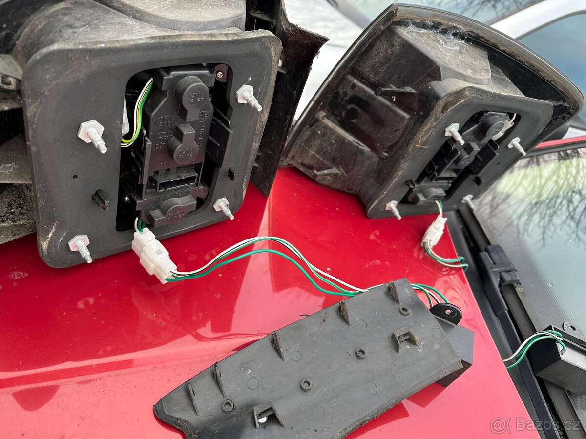 Zadni svetla audi a6 c5 avant - 4