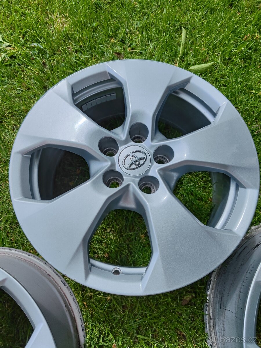 Originální alu kola Toyota RAV4 r17 5x114,3 - 4