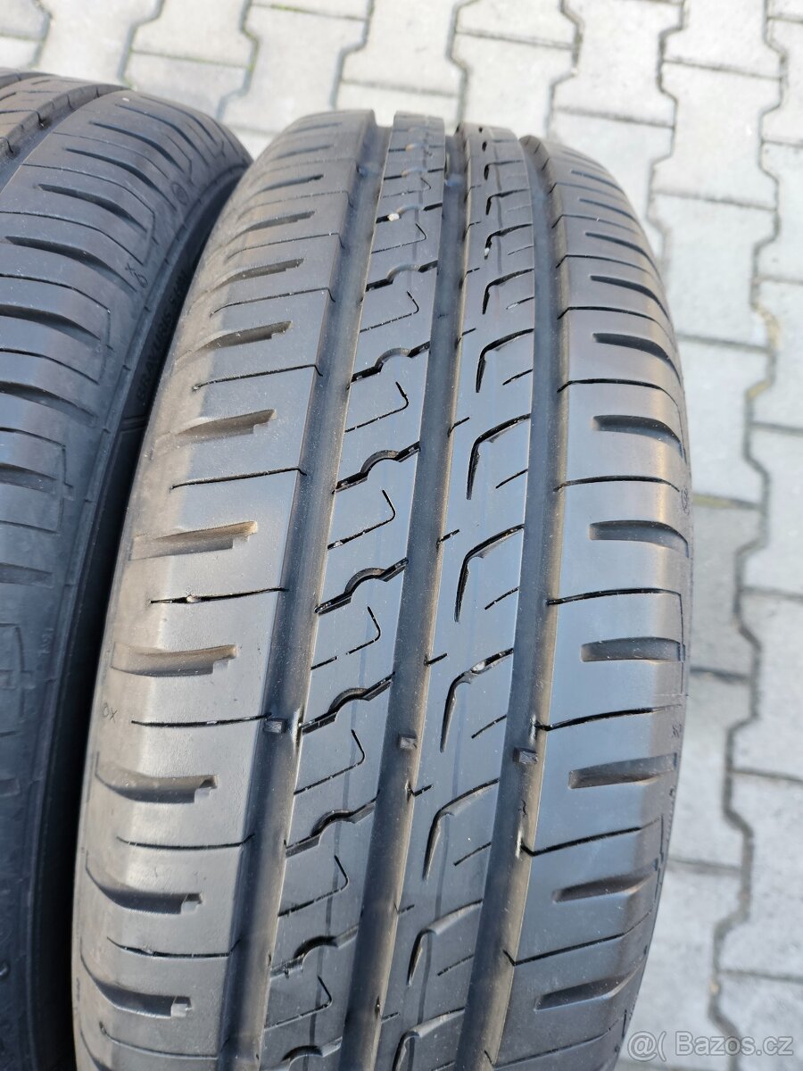 Letní Barum 195/65/15 - 90% - 4