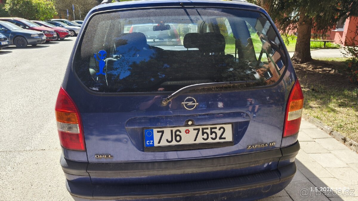Opel Zafira 1.6 - 4