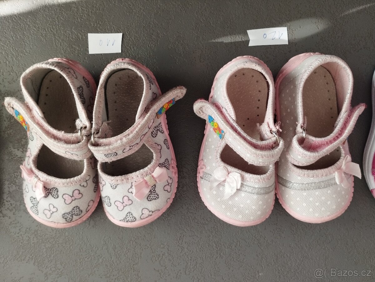 Boty, tenisky, sandály, bačkory, capáčky - poloviční ceny - 4