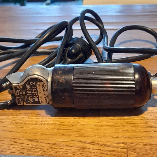 Starý holící strojek - 4