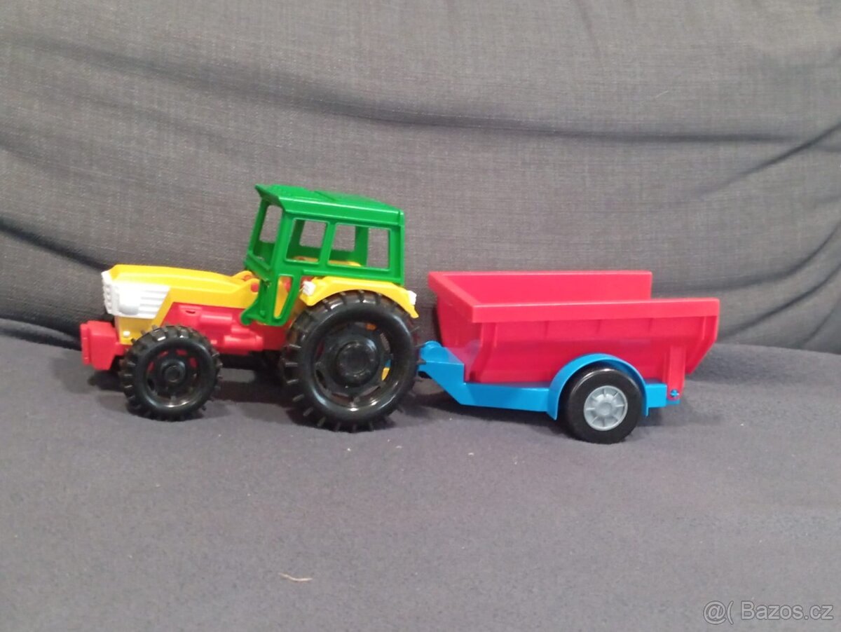 Traktůrek se sklopným valníkem - 4