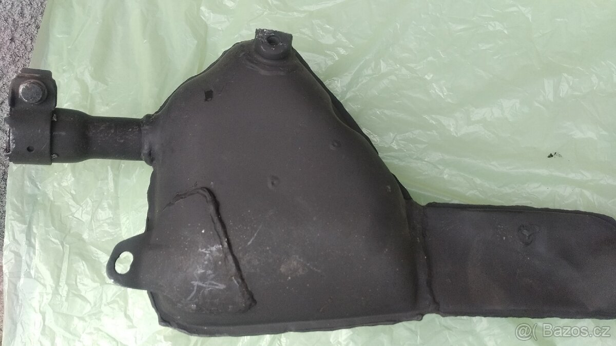 Yuki GY ll , výfuk - 4