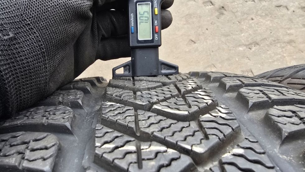 Zimní pneu 245/30/20 Pirelli - 4