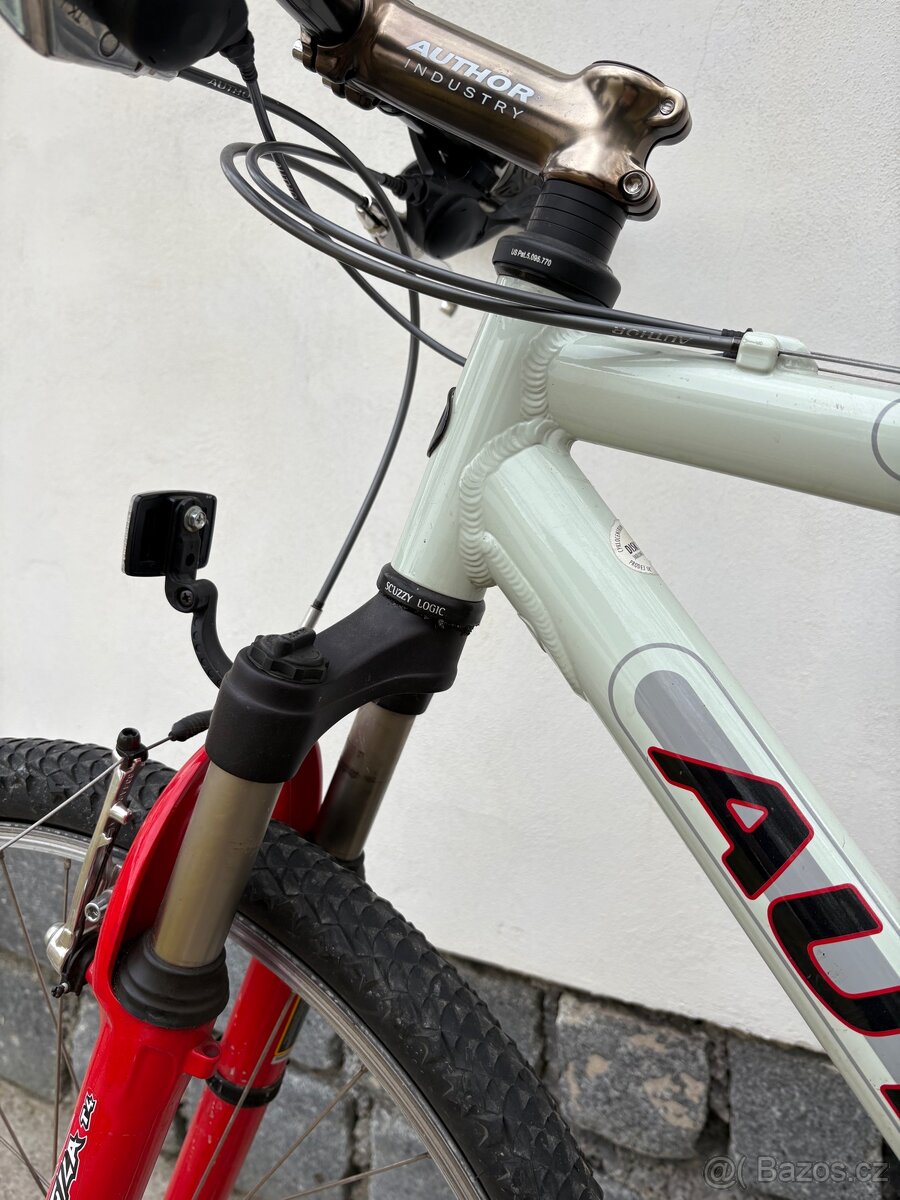 Kolo Author OPUS - rám 19” - 4