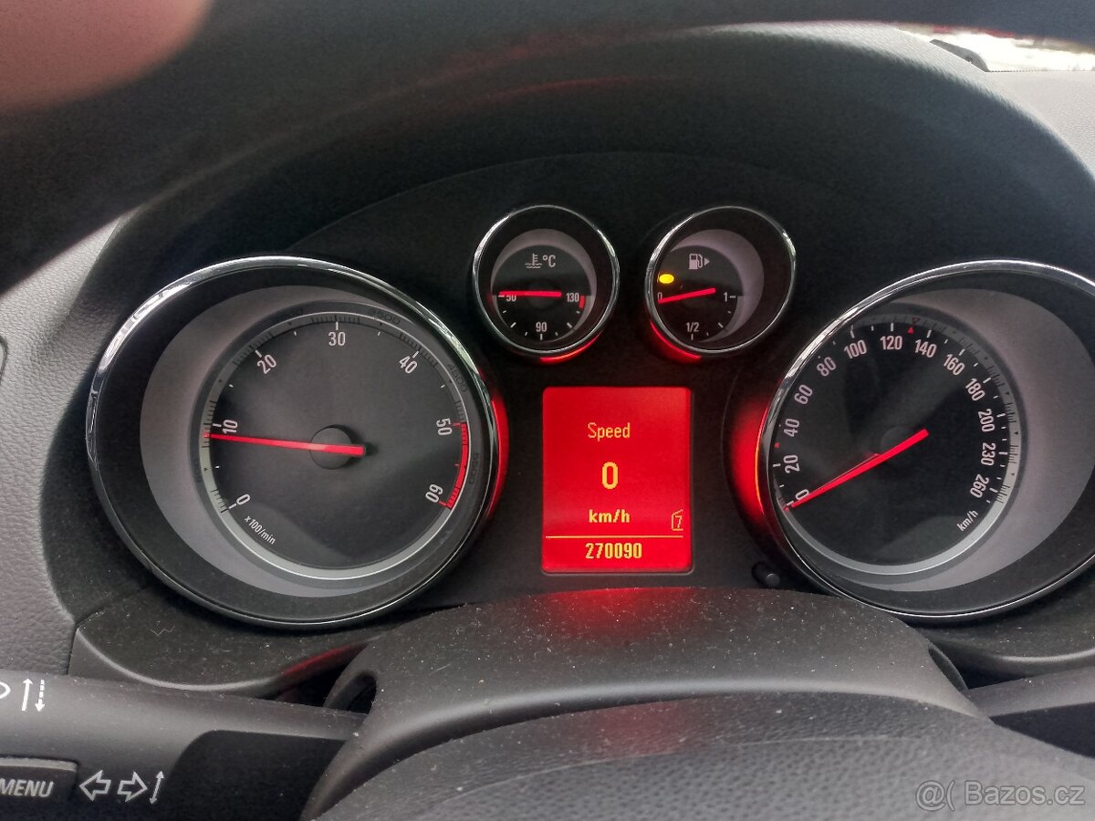 Opel Insignia 2.0 D 81 kw - 4