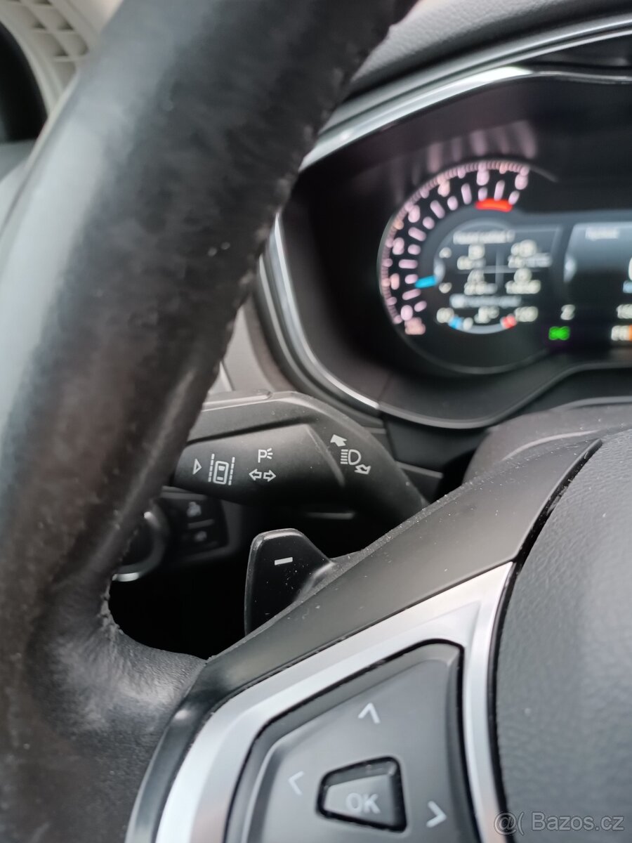 Prodám Spolehlivý Ford Mondeo 4×4 s velkou výbavou - 4