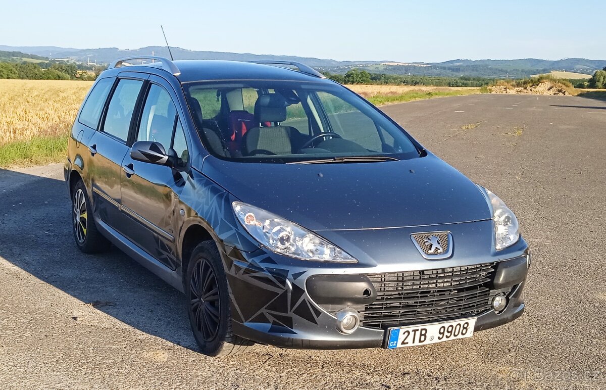 Peugeot 307 SW 1.6 HDi 7 mist - 4