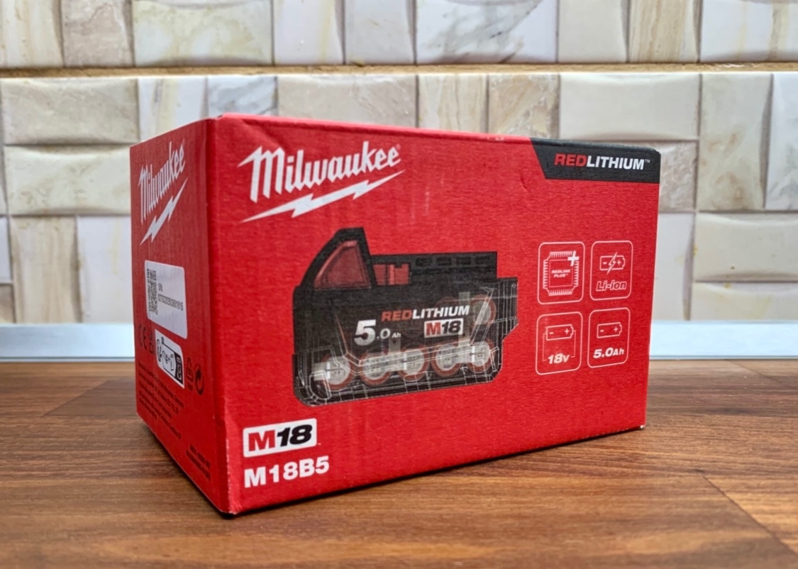 Milwaukee M18™ 5,0 Ah akumulátor (M18B5) - 4