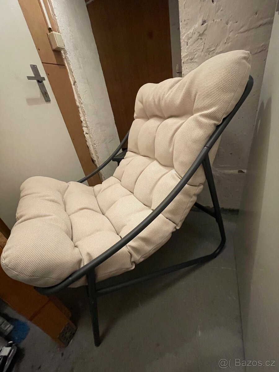 Zahradni nabytek (kresla a stolek) - 4