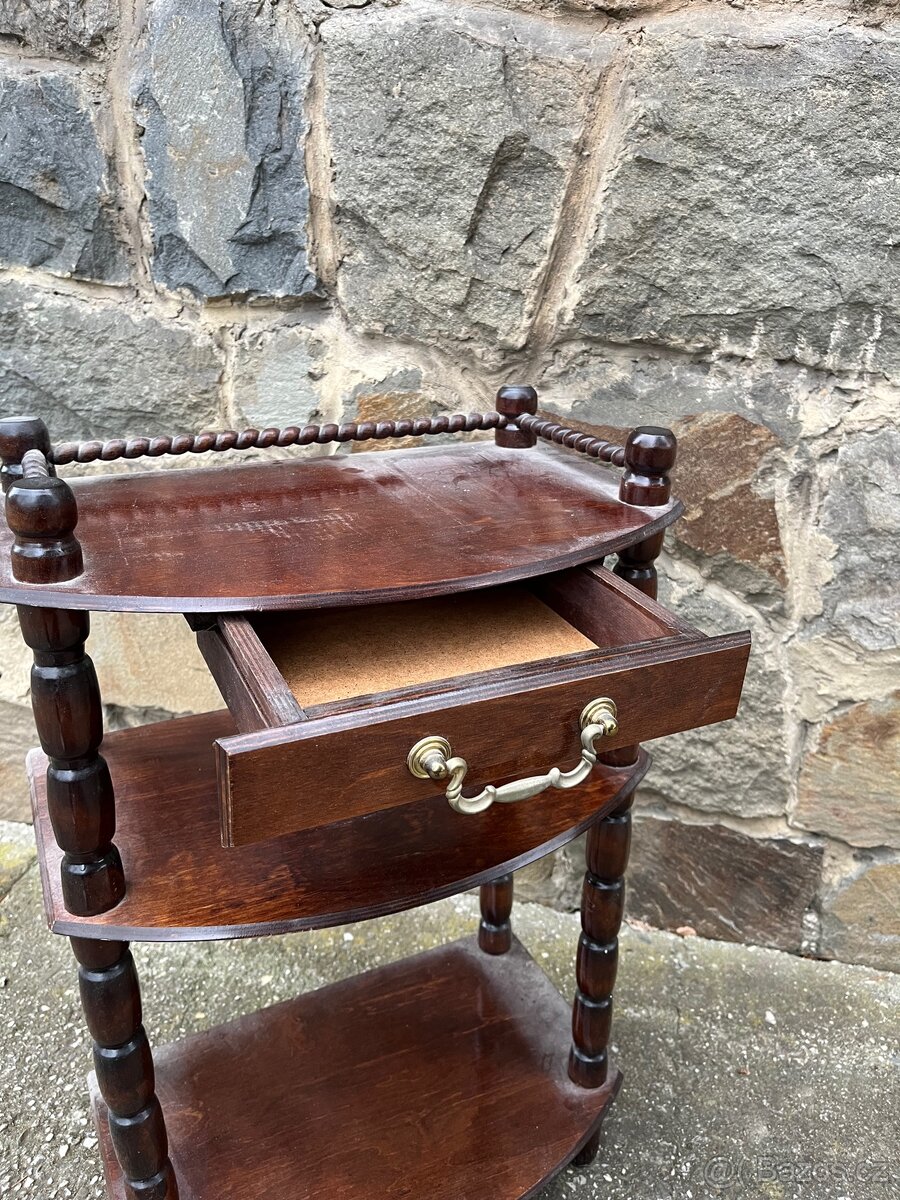 Retro skříňka - 4