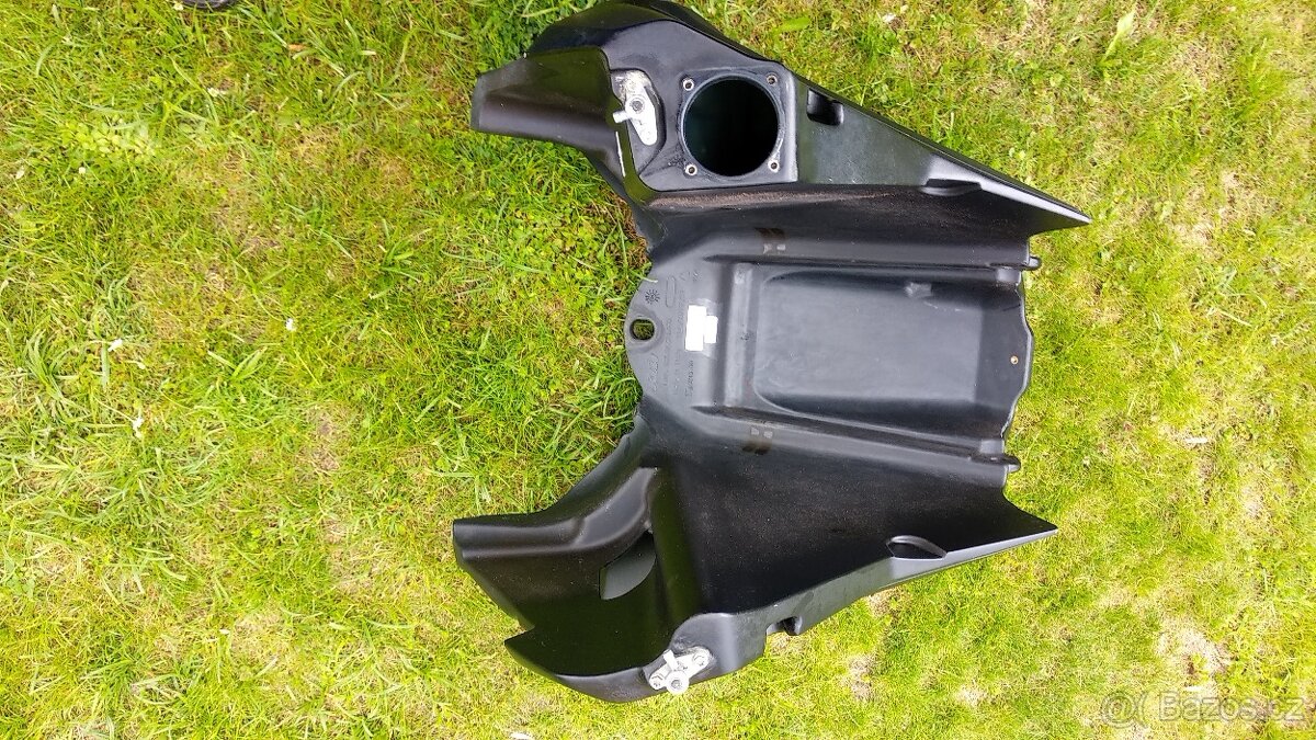 Nádrž KTM Adventure 1190 - 4