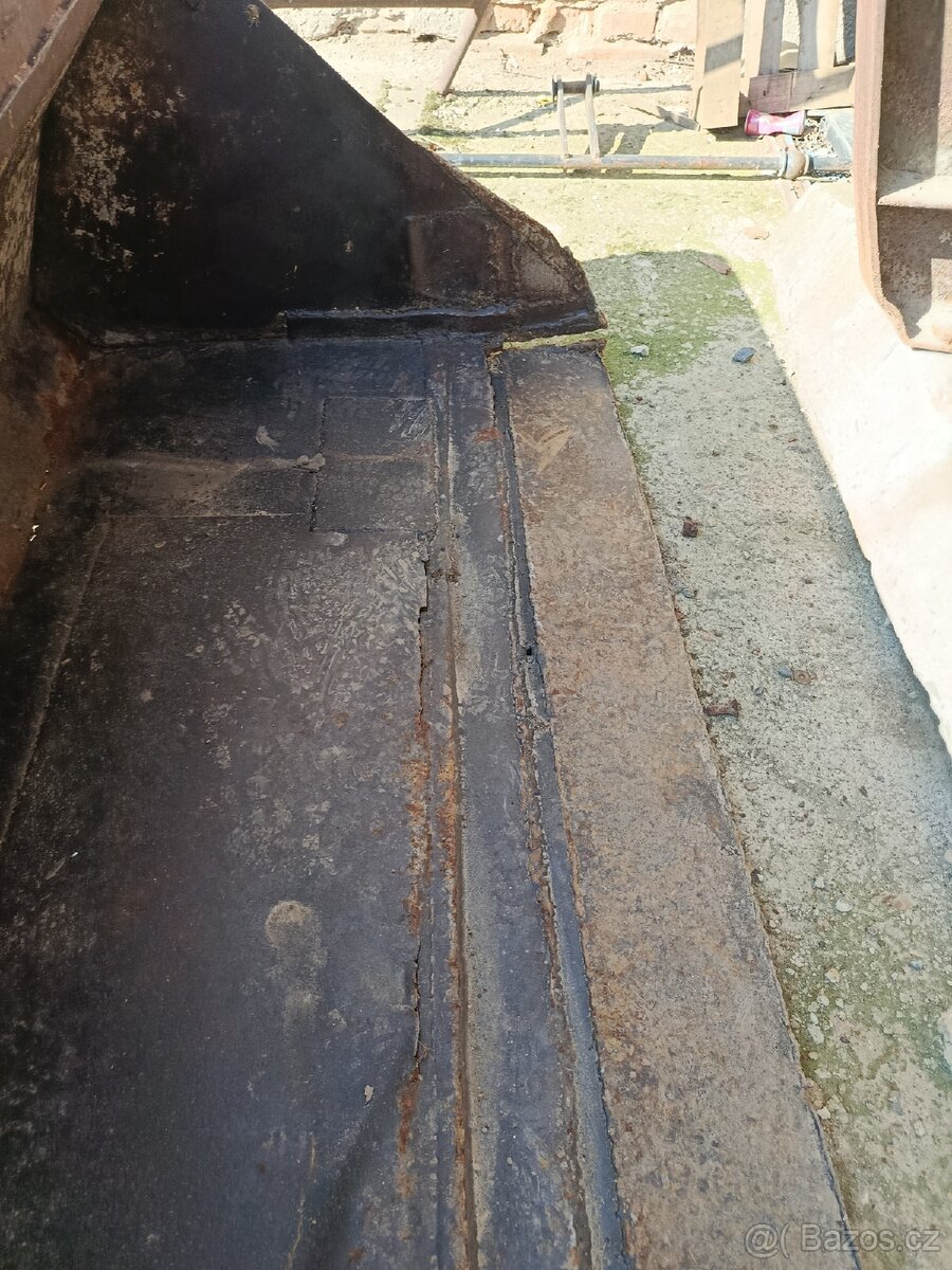 Prodám lopatu na UNC - 4