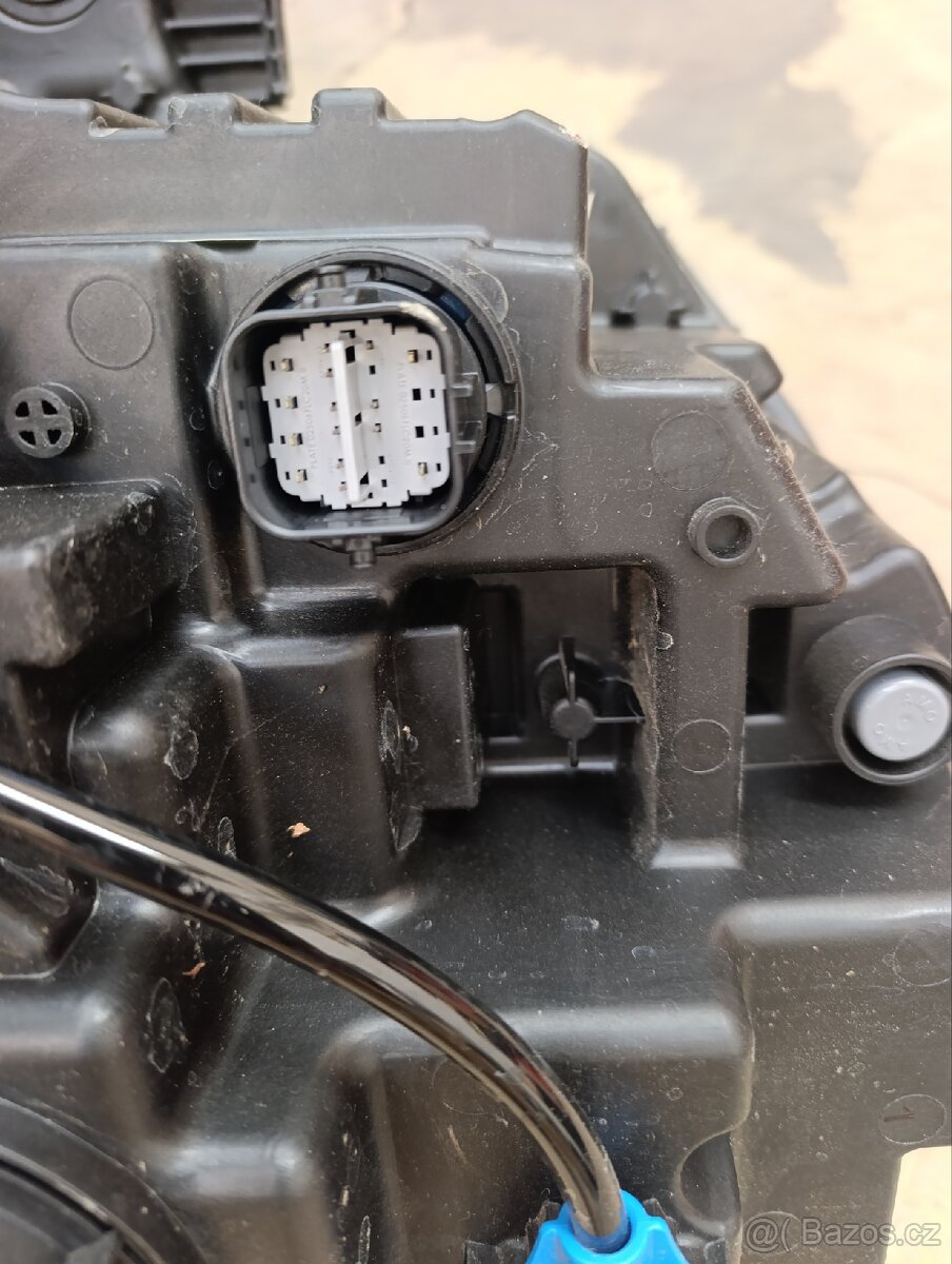 Světlo KIA SORENTO LEVÝ - 4