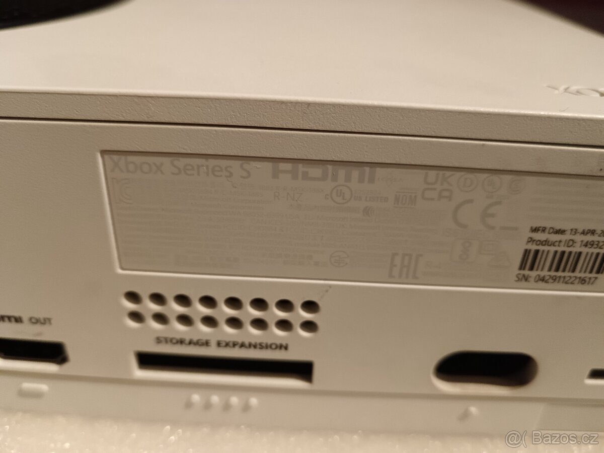 Xbox Series S,SSD 512 GB,+ 2x ovladač - 4
