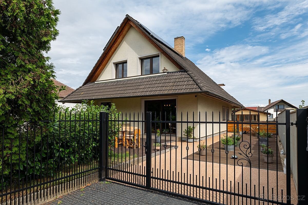 Prodáváme dům ve Vroutku - 4