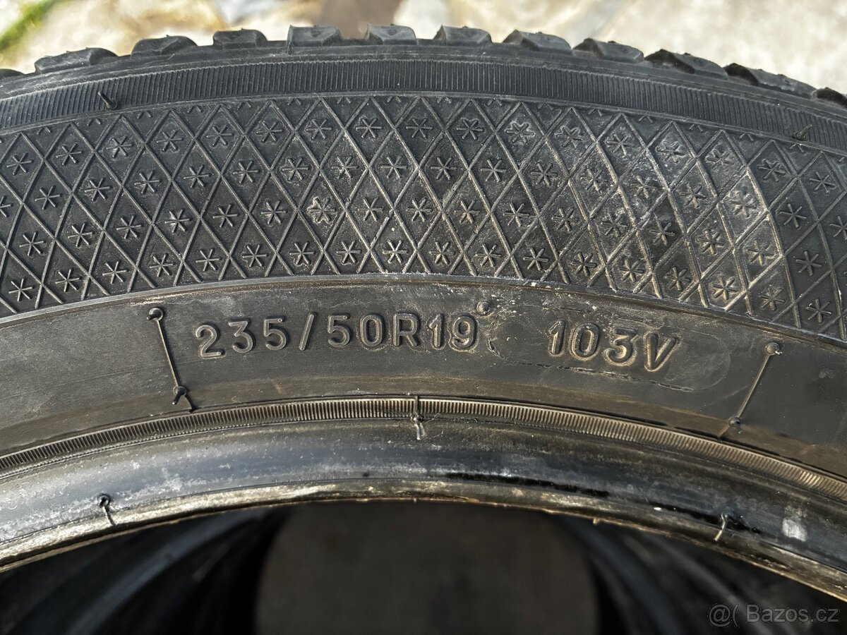 Pneu 235/50 r19 zimní - 4