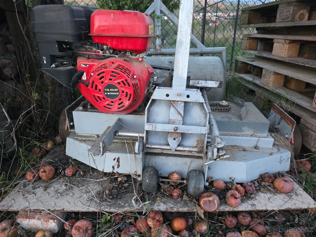 Prodám sekačku s vlastním motorem - 4