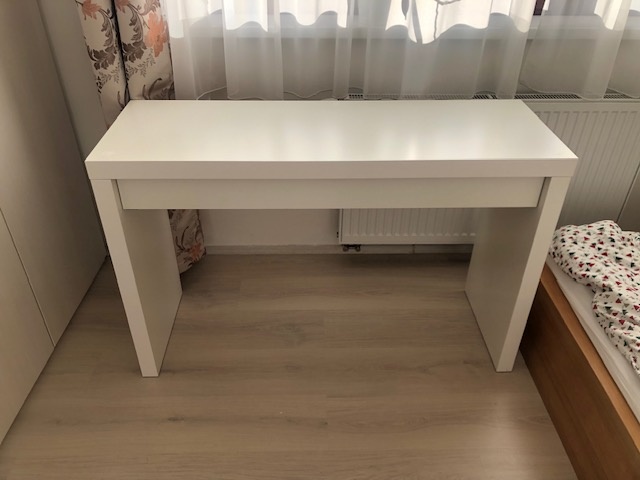 IKEA Malm toaletní stolek - 4