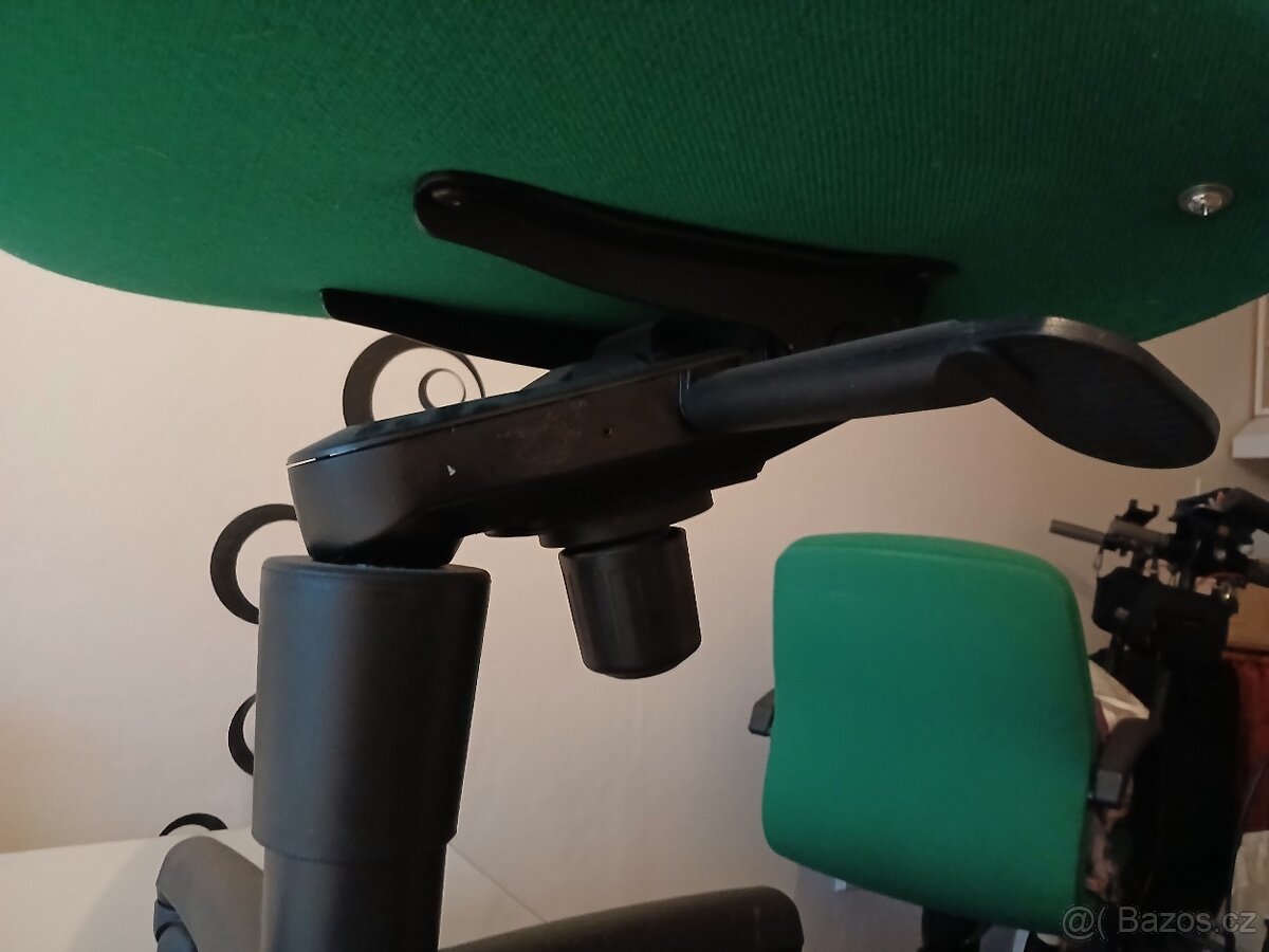 Kancelářské křeslo - 4