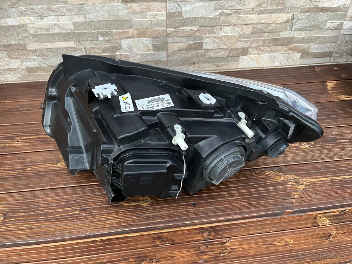 Přední světlomety BMW X1 - 4