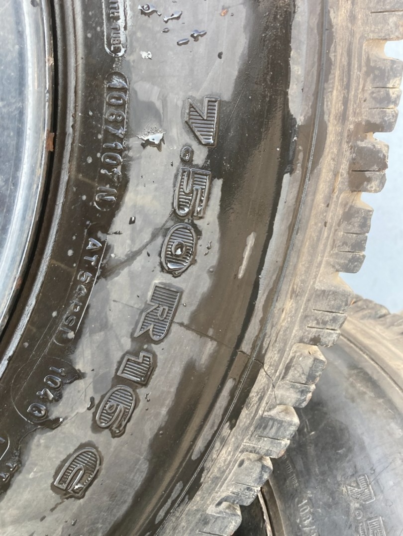 LR DEFENDER 7,5 R16 C s pneu MICHELIN - 4