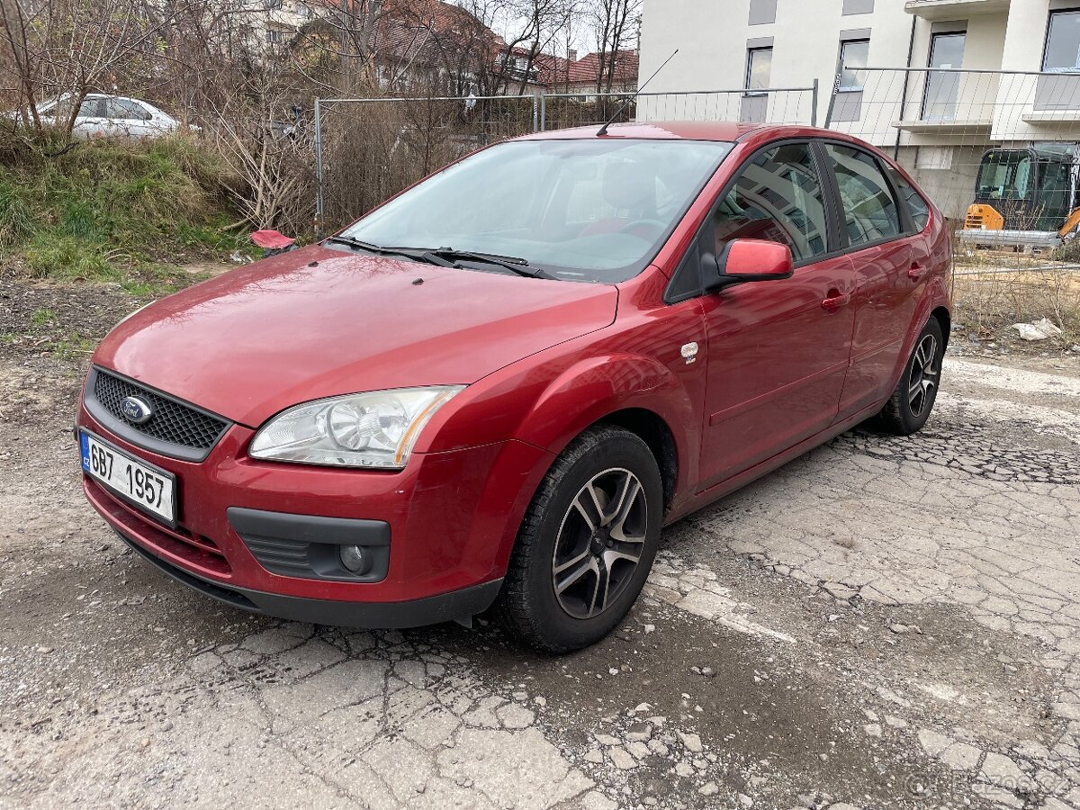Ford Focus 1,6 - 4