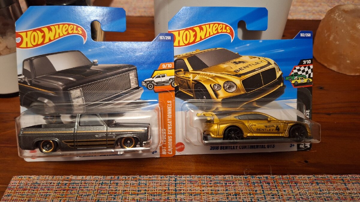 Hot Wheels - 4