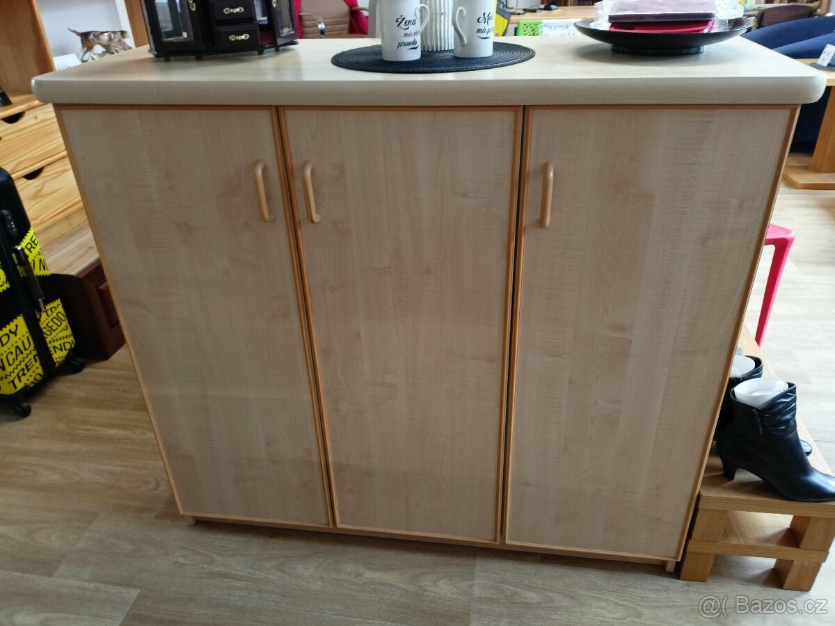 masivní komoda - 4