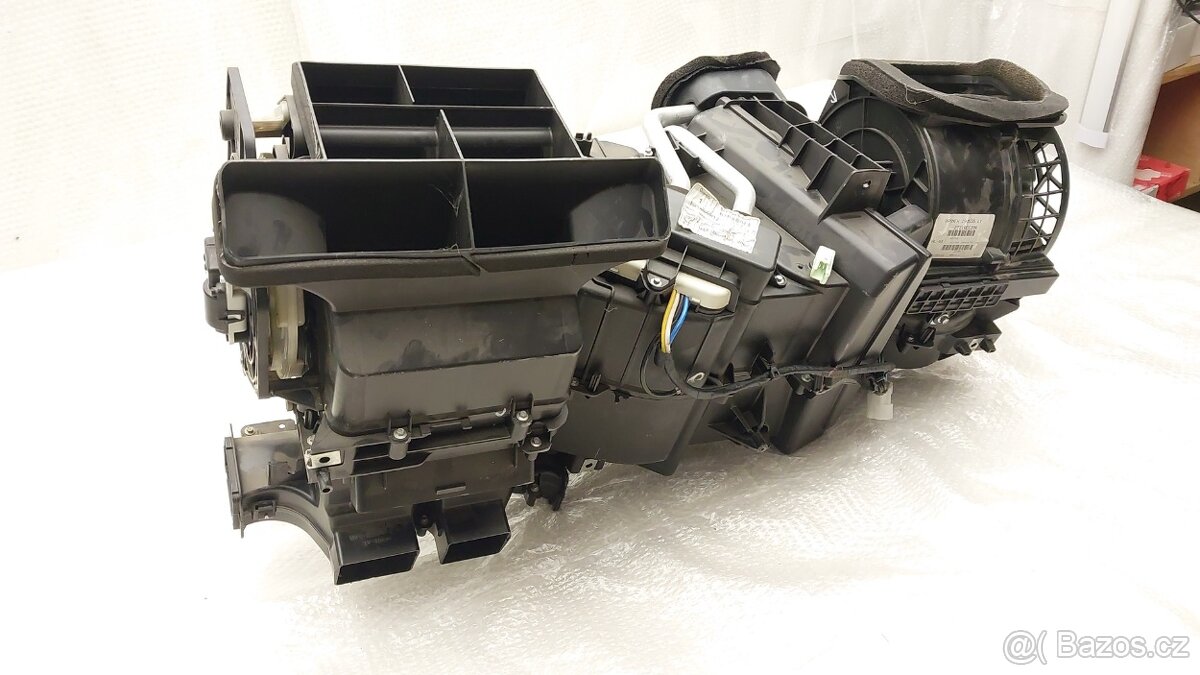 Nissan Navara a Pathfinder : Modul topení - 4