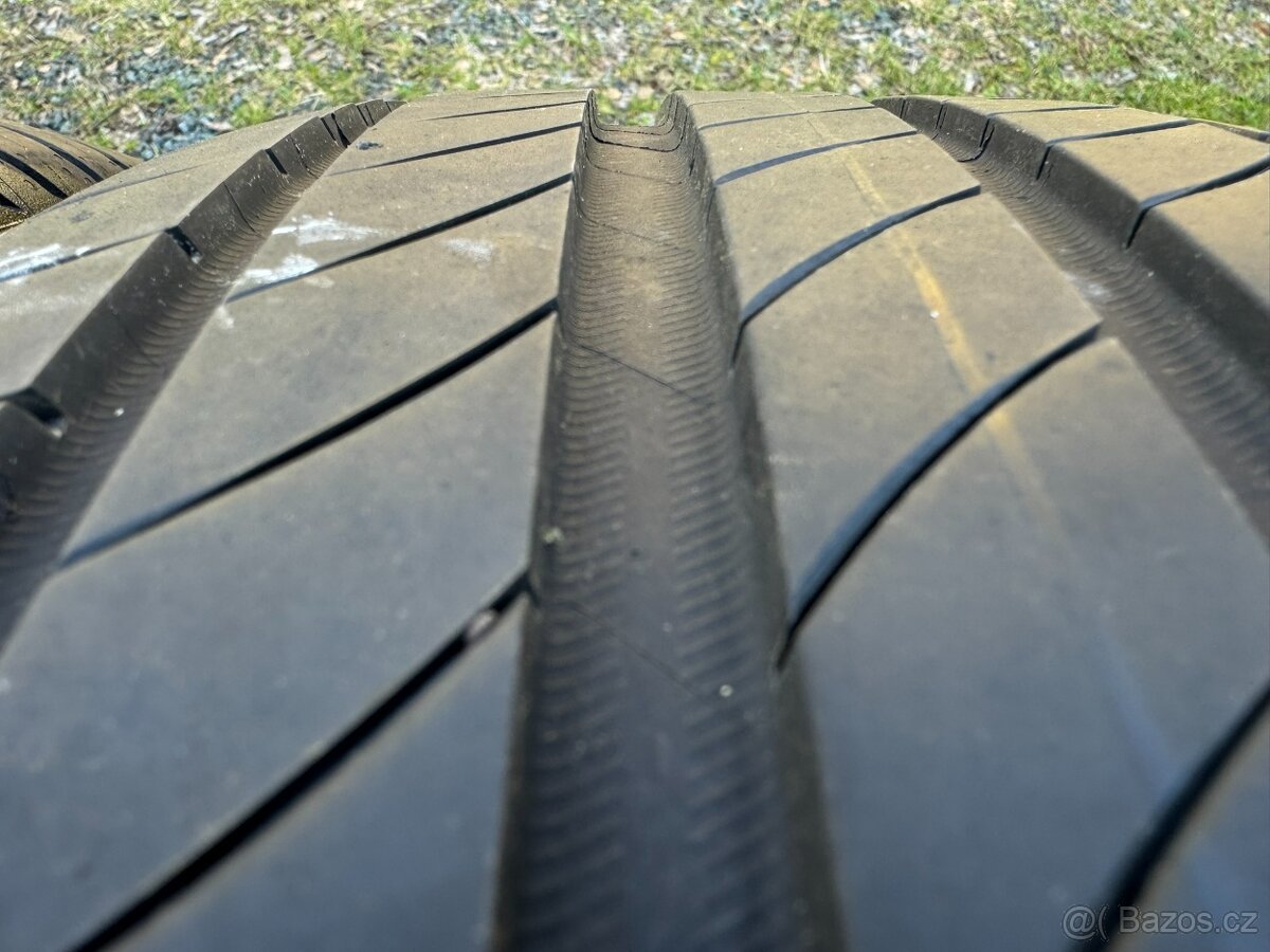 Letní pneu 225/55/18 Michelin - 4