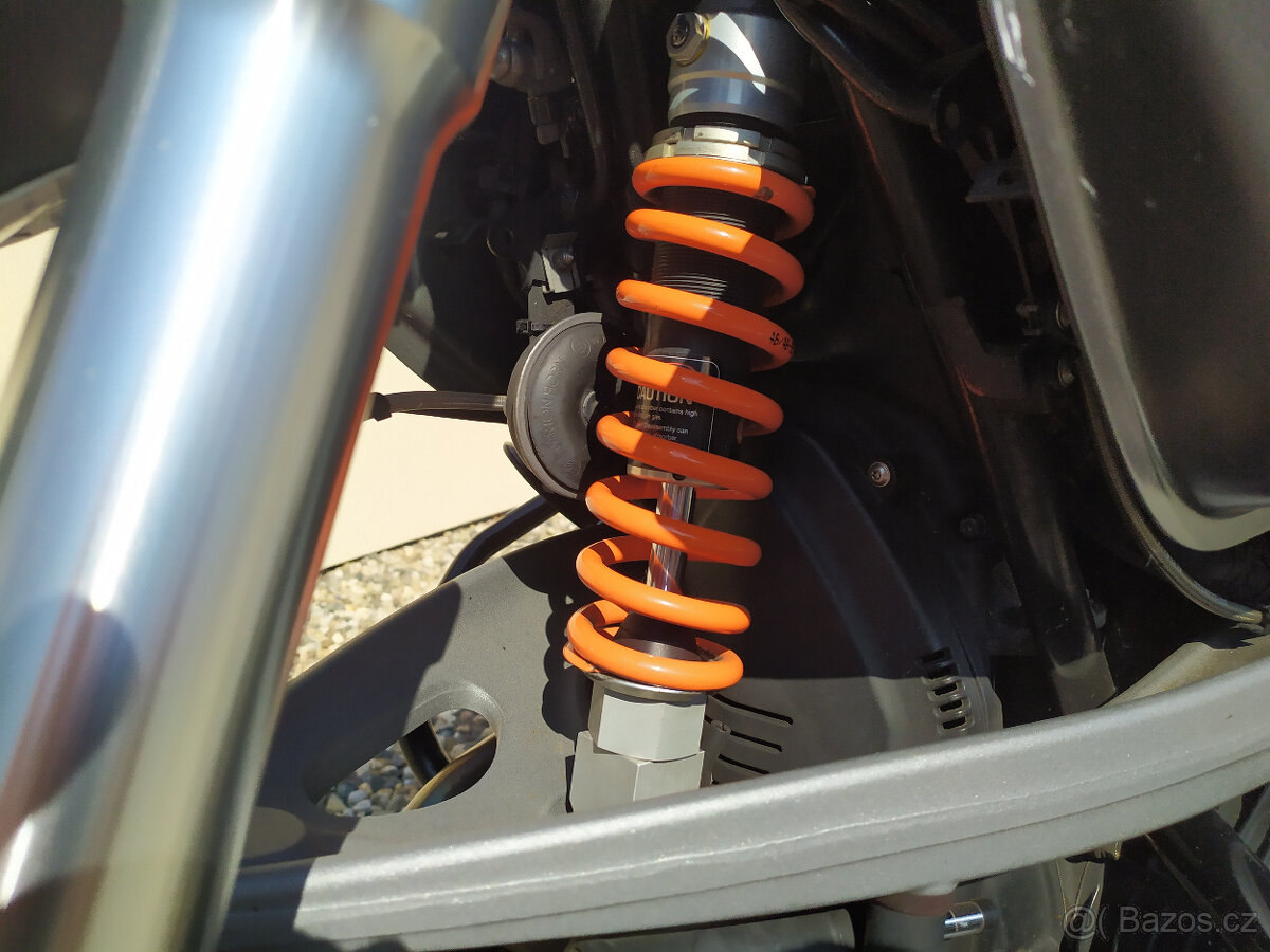 BMW R 1200 R-2011 - 4