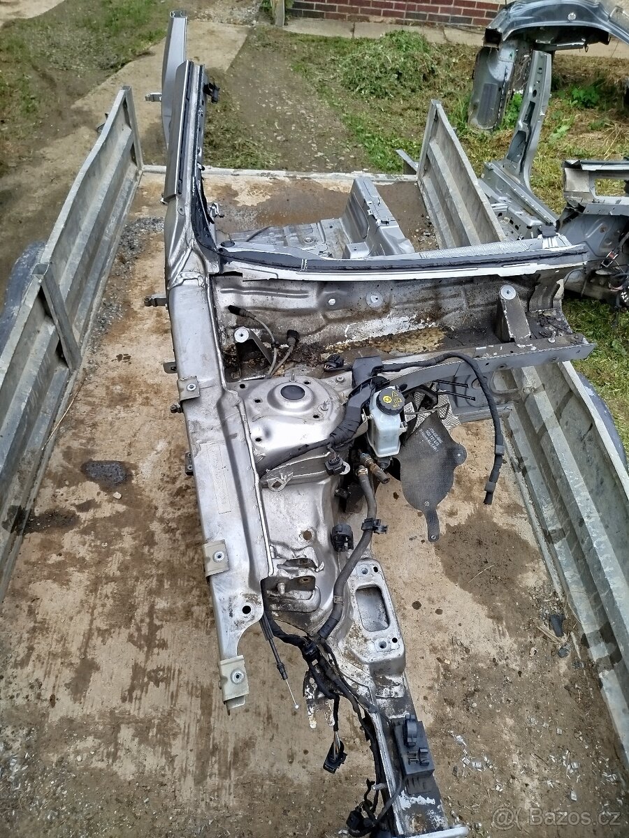 Predná pravá štvrťka Passat B8 predná nápravnica - 4