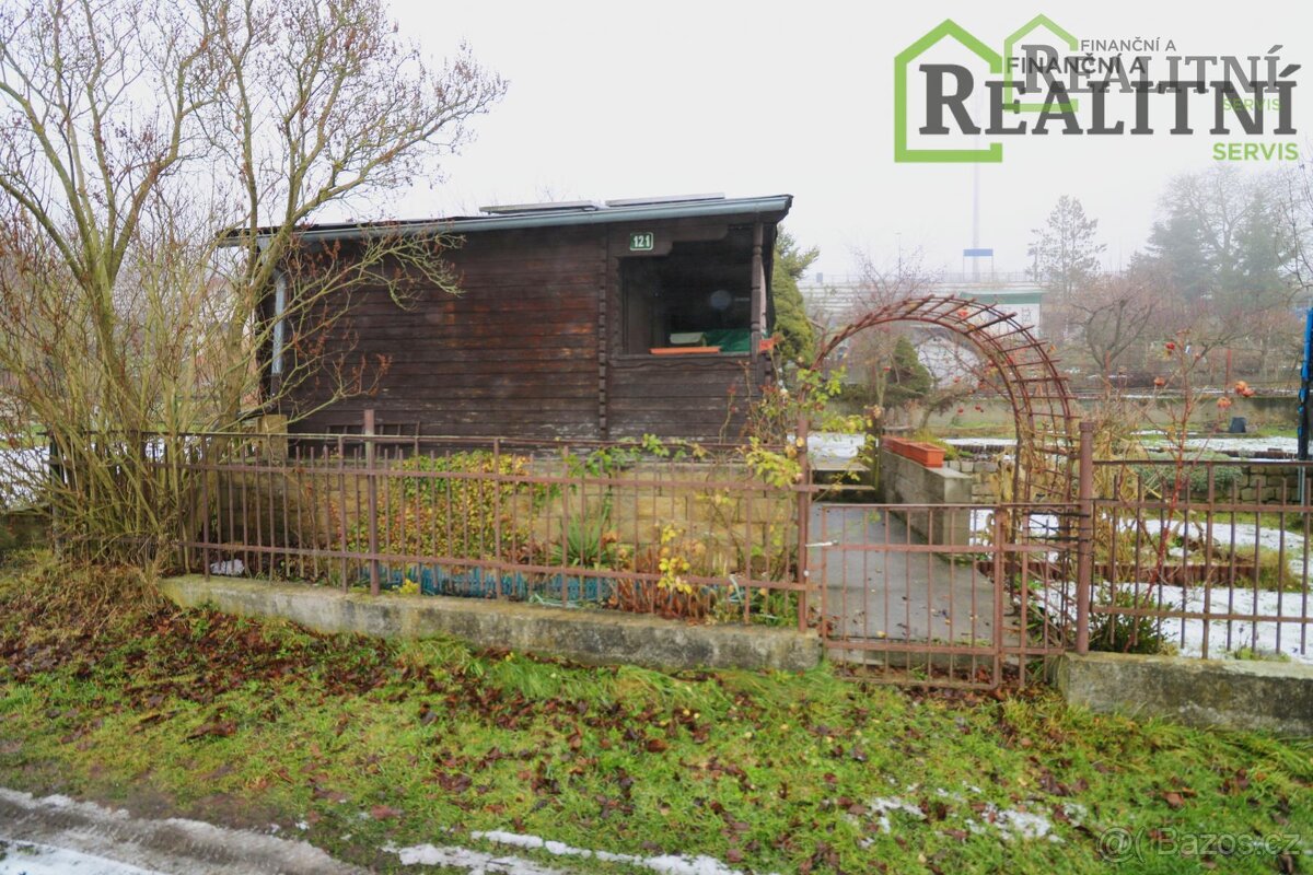 Prodej chaty v zahrádkářské osadě poblíž centra Kladna. - 4