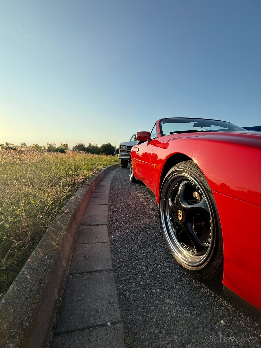 Porsche 944 S2 Cabriolet - 4