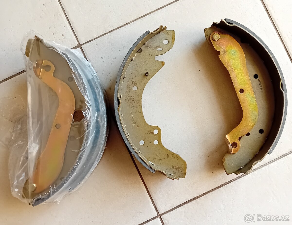 Peugeot 205 brzdové čelisti. - 4
