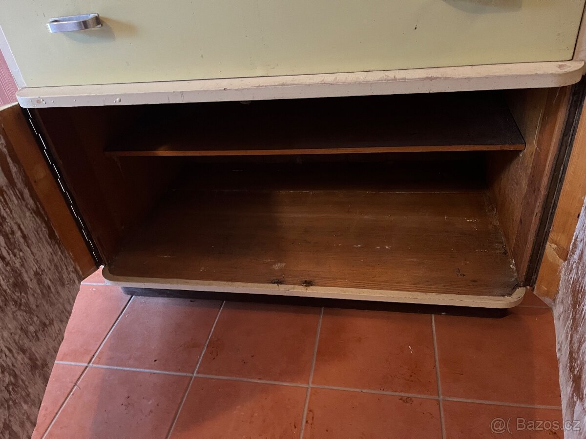 Kuchyňská mycí skříň - 4