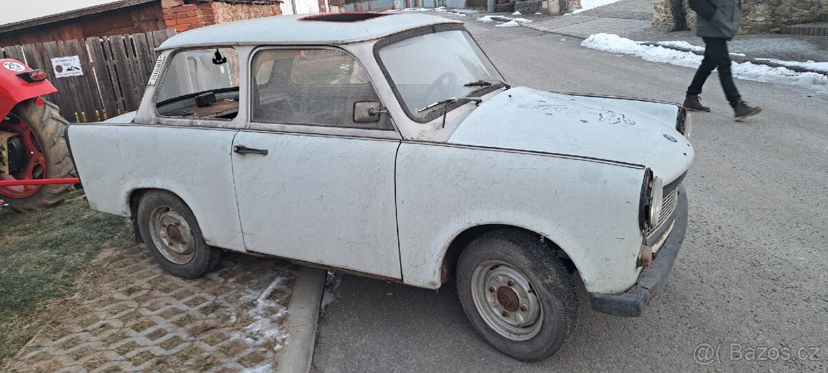 Prodám karoserii trabant 601 l - 4