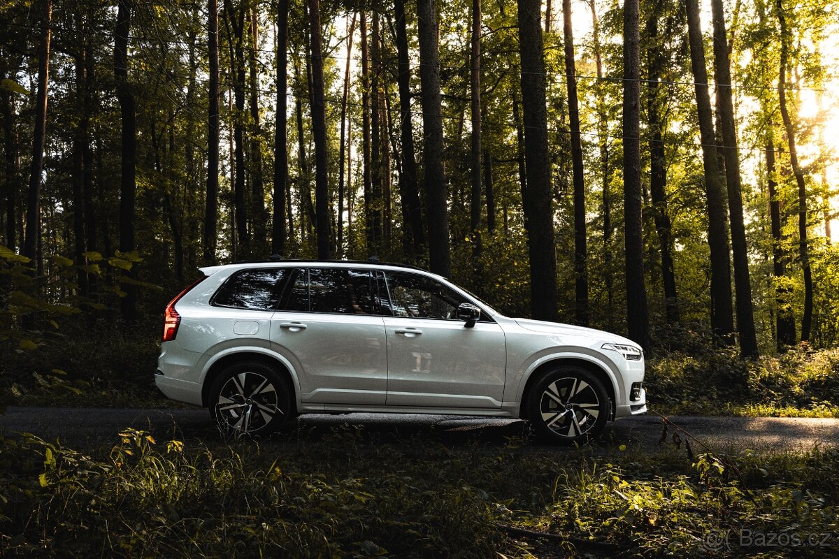 Volvo XC90 B5 235k Drive-E R-Design AWD - 4