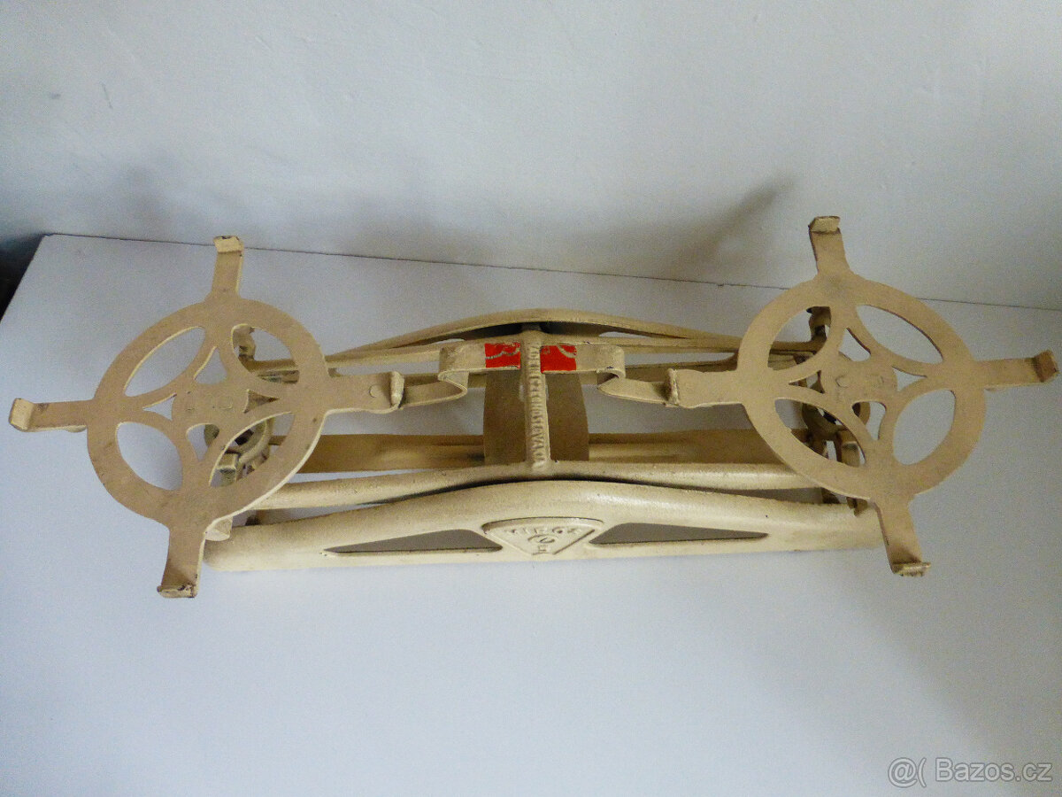 stará kuchyňská váha - 4