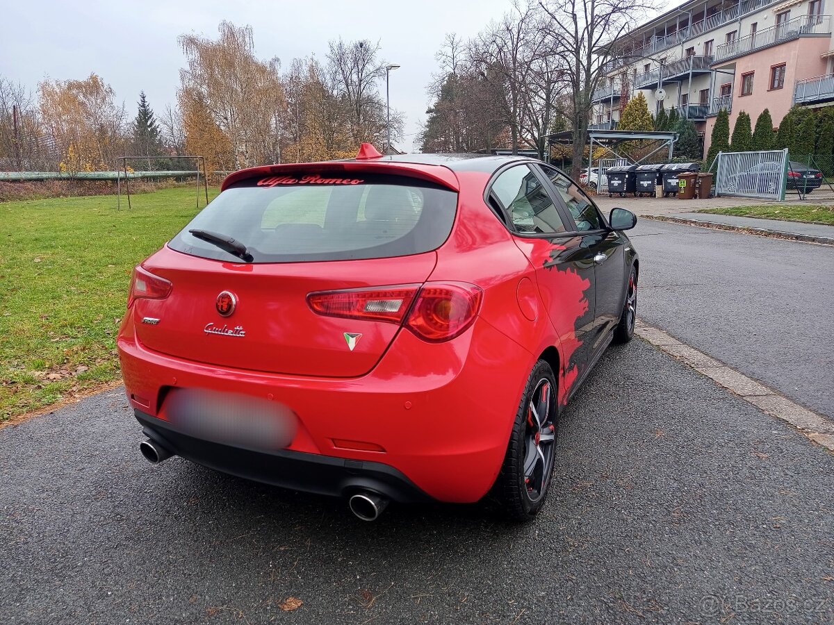 Alfa Romeo Giulietta 2.0 JTD 125 kW - rv 2012, nová TK 10/27 - 4