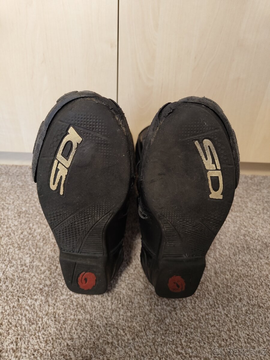 SIDI Vertigo vel. 42 na nohu 41 - 4