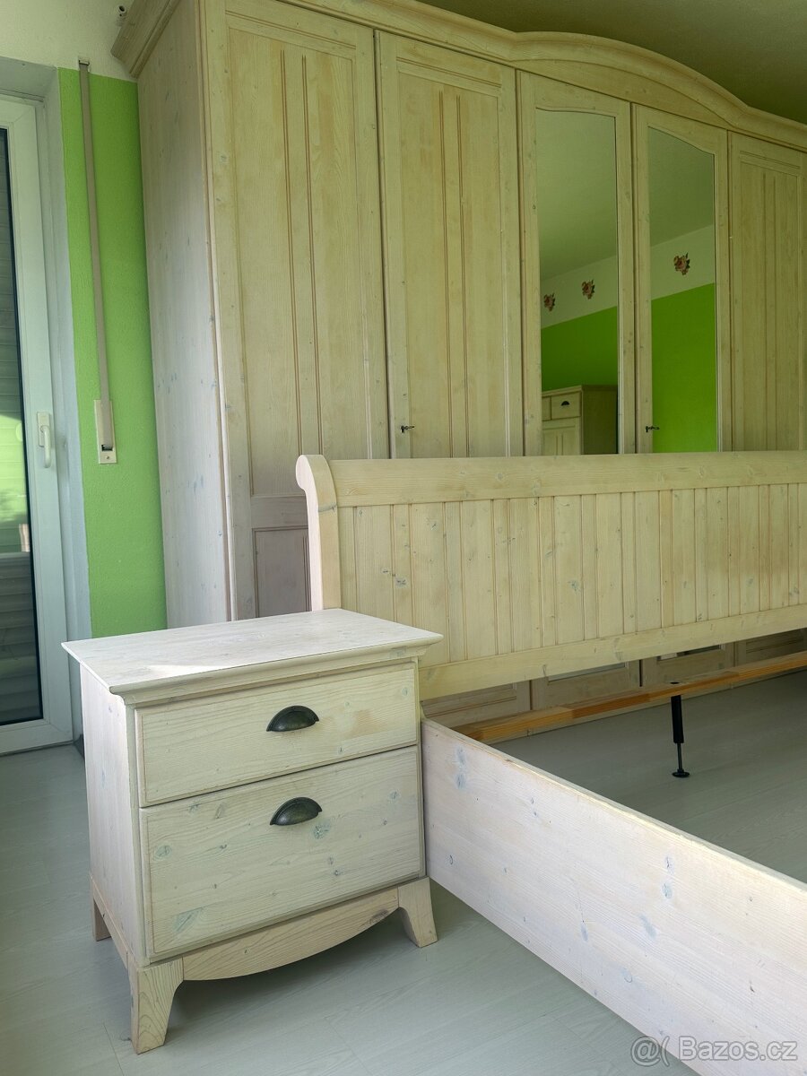 Jitona VENETO, bílá, celomasiv, 2KOMODY - 4