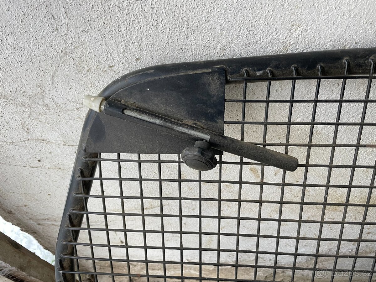 Přepážka do auta - 4