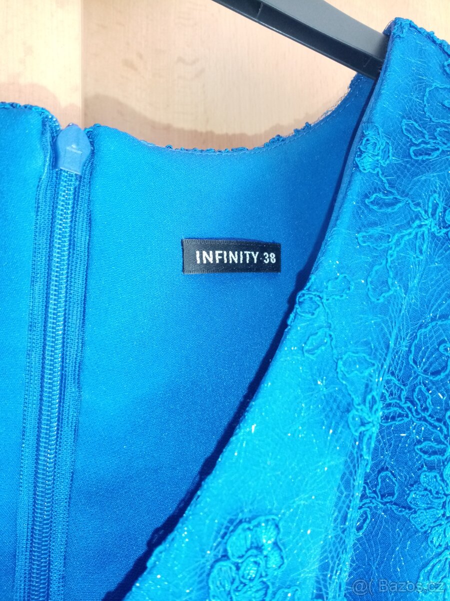 Společenské šaty - 3 kusy - 4