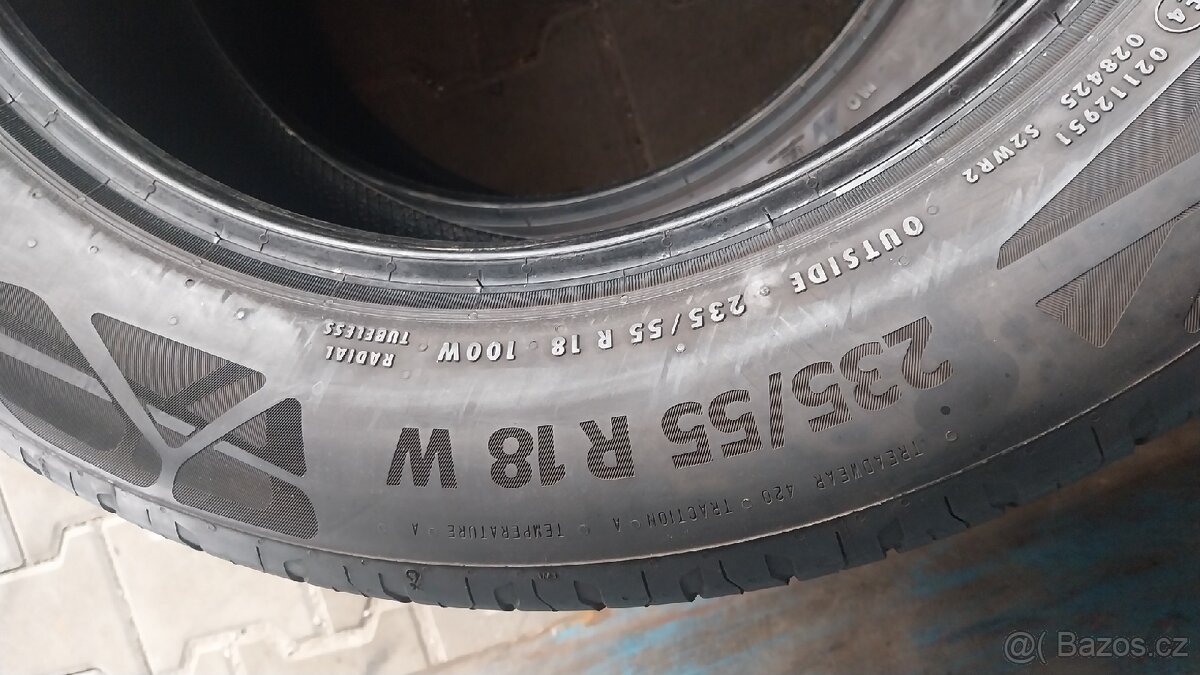 Prodám 2 x letní pneu Continental 235/55/18 - 4