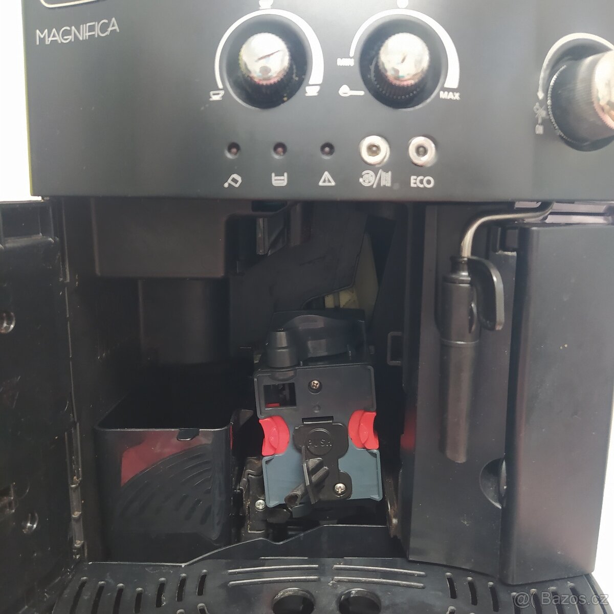 Kávovar DeLonghi MAGNIFICA. - 4