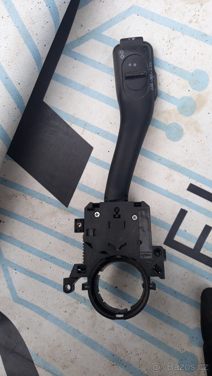 Octavia 1,golf 4,A3 ,Páčka blinkrů s tempomatem - 4